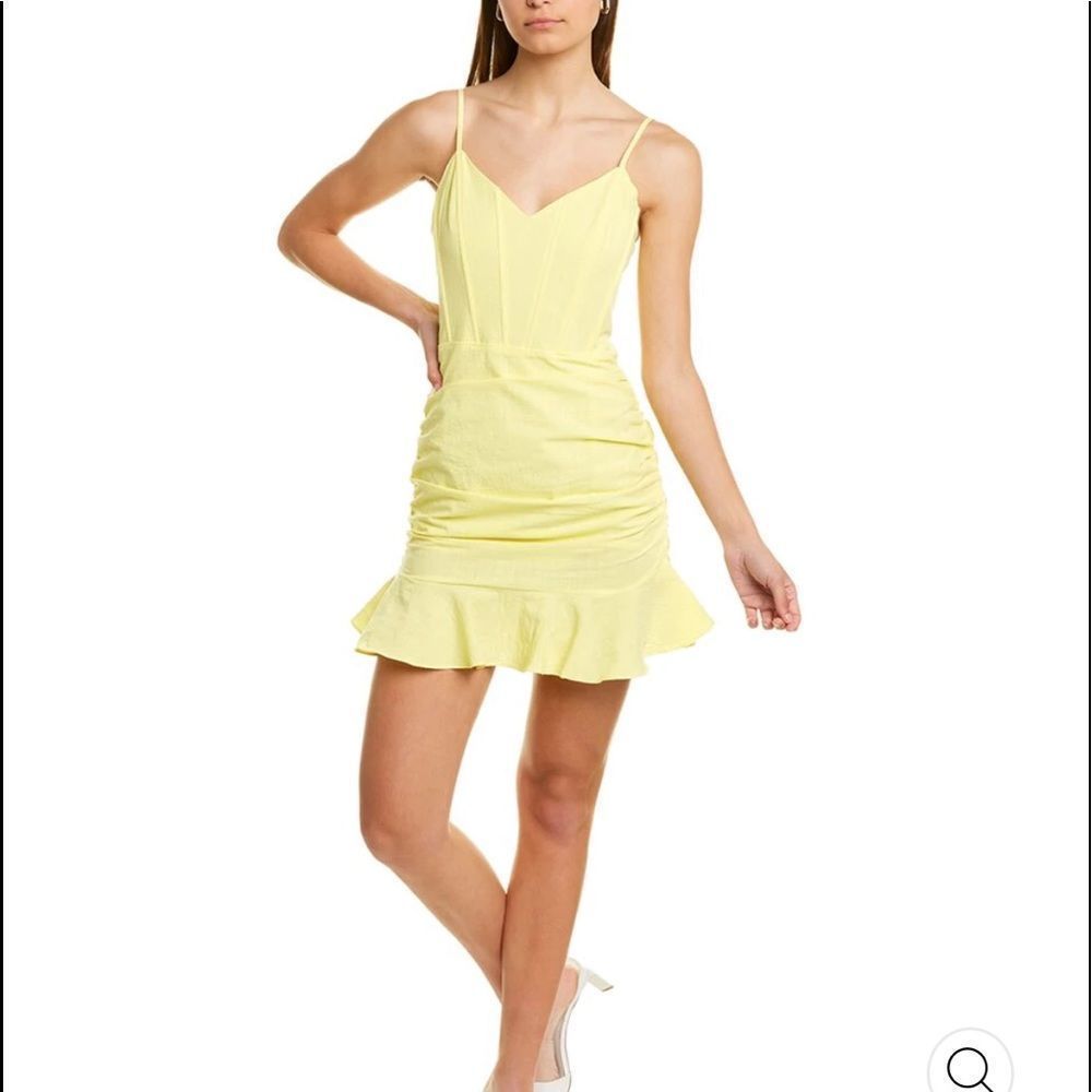 City Sleek Sz L Lots of details in ruched Spring dress nwt!